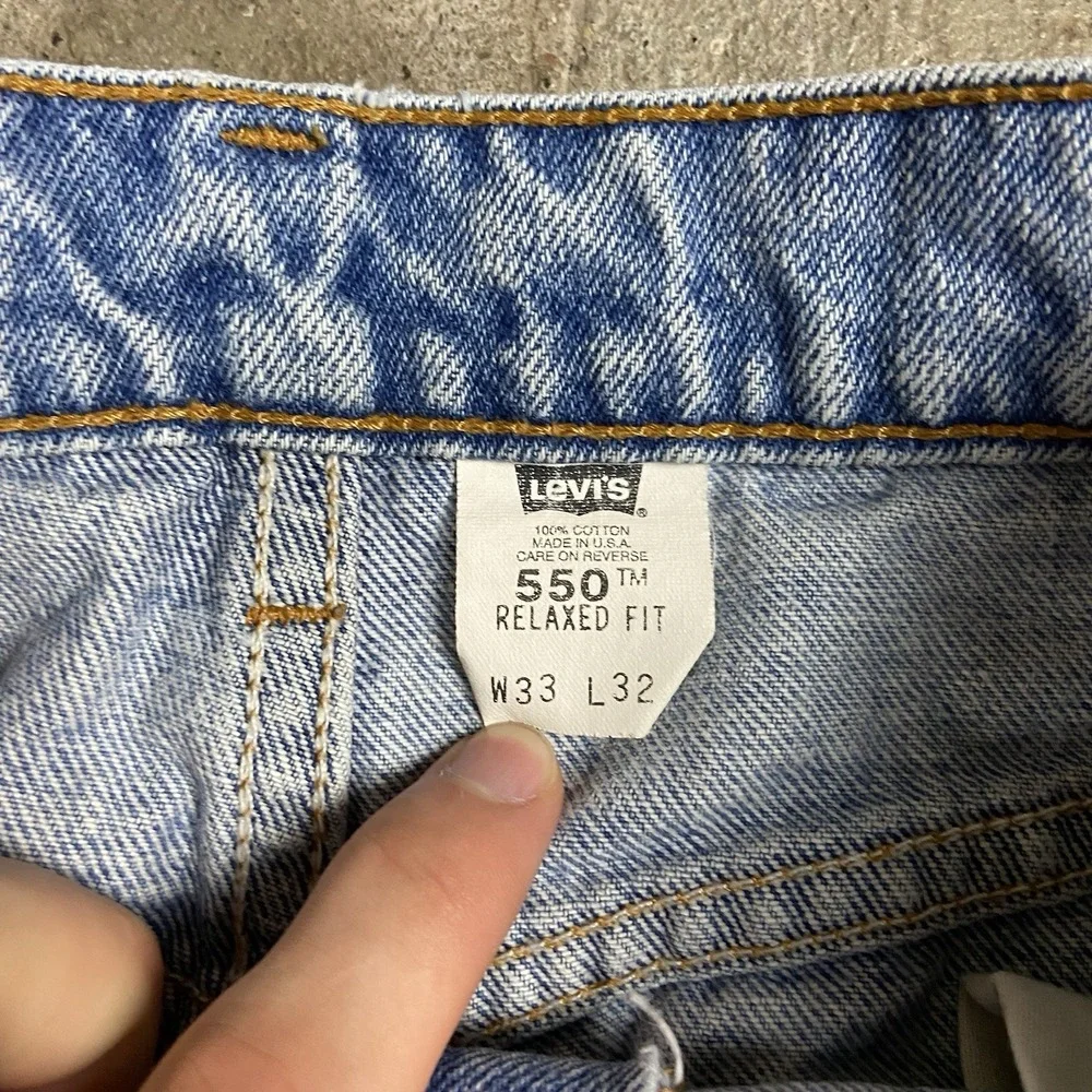 Levis stained small